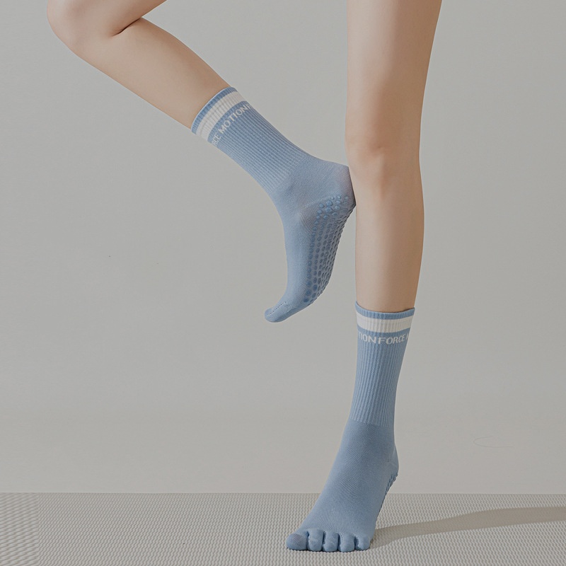 夏の女性のヨガフィットネス 5 本指ヨガミッドカーフソックス - Pilate Yoga Workout のレビューと価格