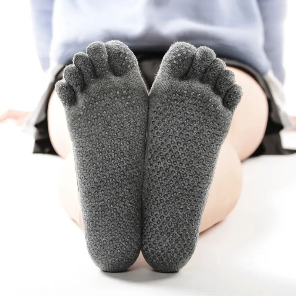 女性用5本指ヨガソックス、ダブルクロスストラップ付き、滑り止 - Pilate Yoga Workout のレビューと価格